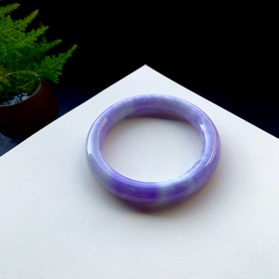 翡翠糯种圆条妖紫手镯（55.7mm）
