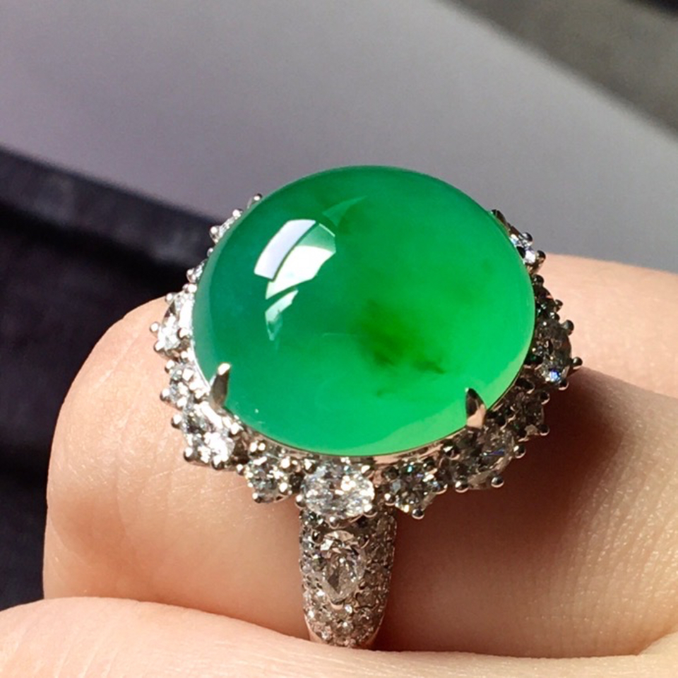 翡翠冰种满绿戒指