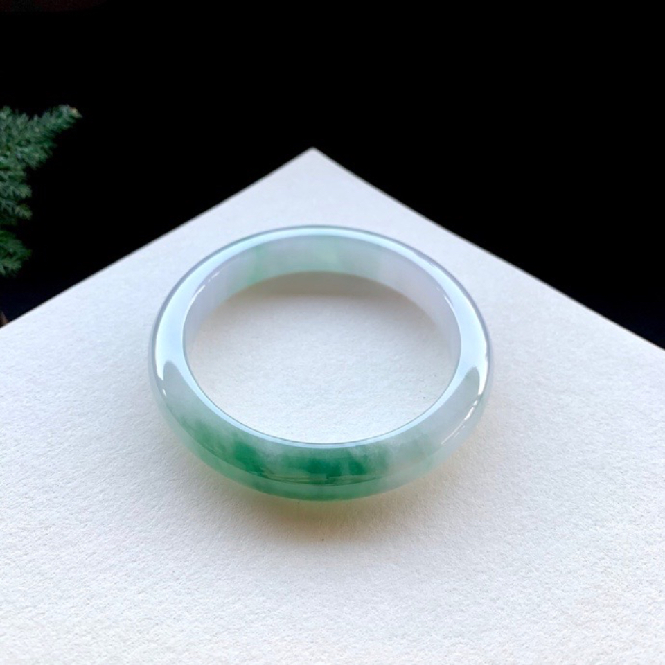 糯冰种飘蓝花翡翠手镯56.8mm