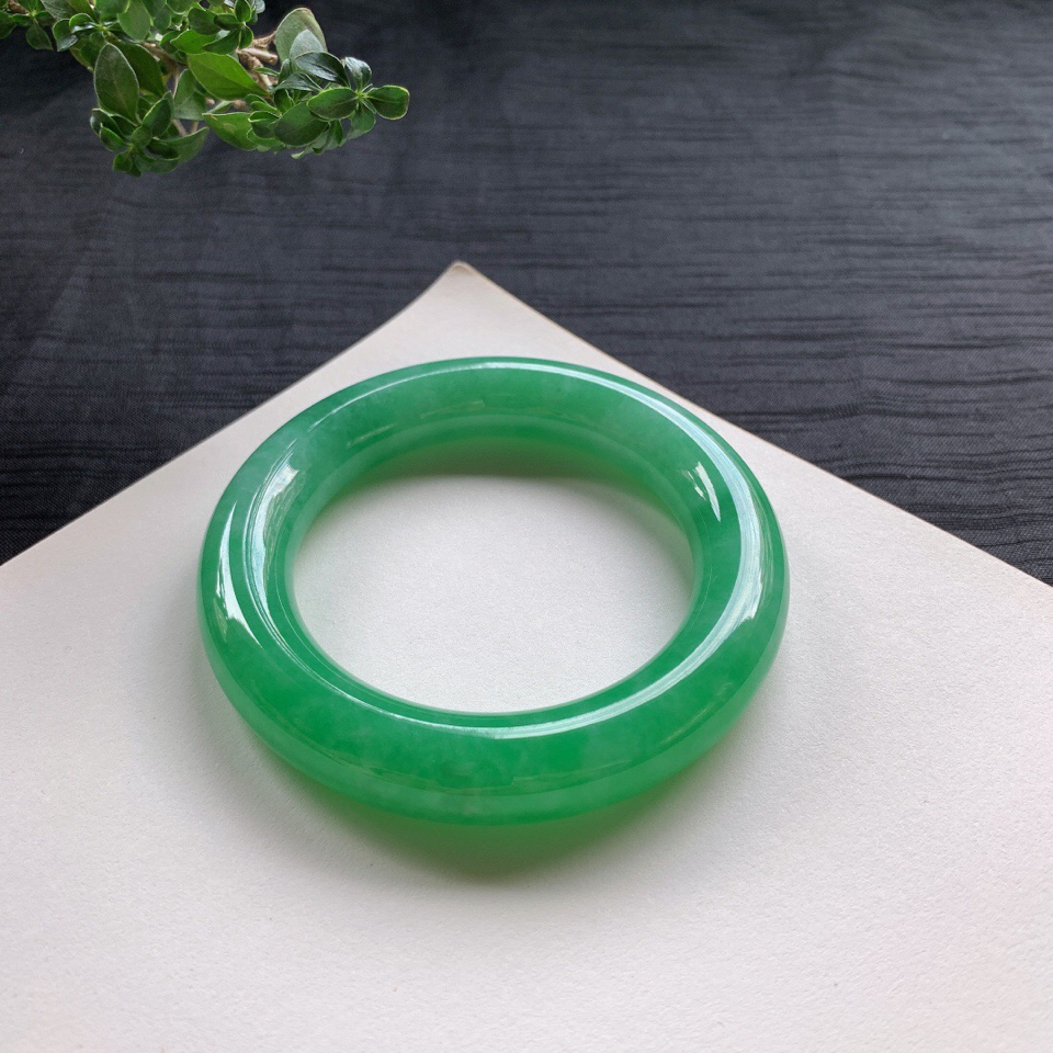 糯冰种满绿圆条手镯56mm