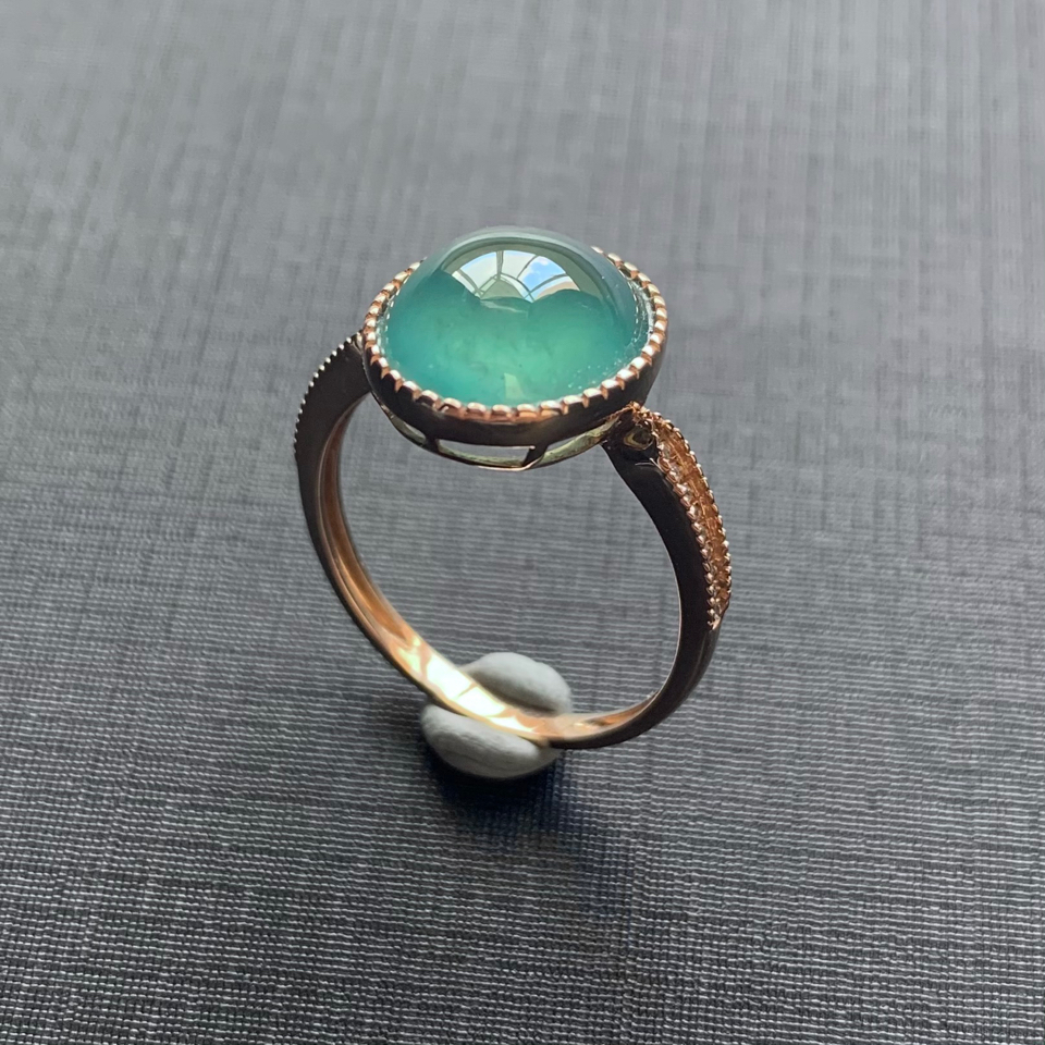 【超值推荐】镶18K金钻石冰种晴蓝水翡翠蛋面戒指【17mm】