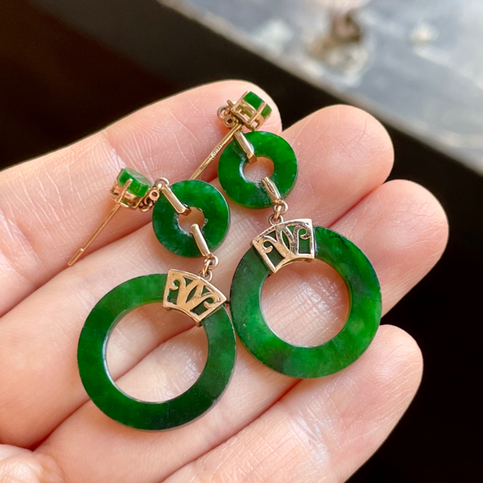 绿翡翠耳环