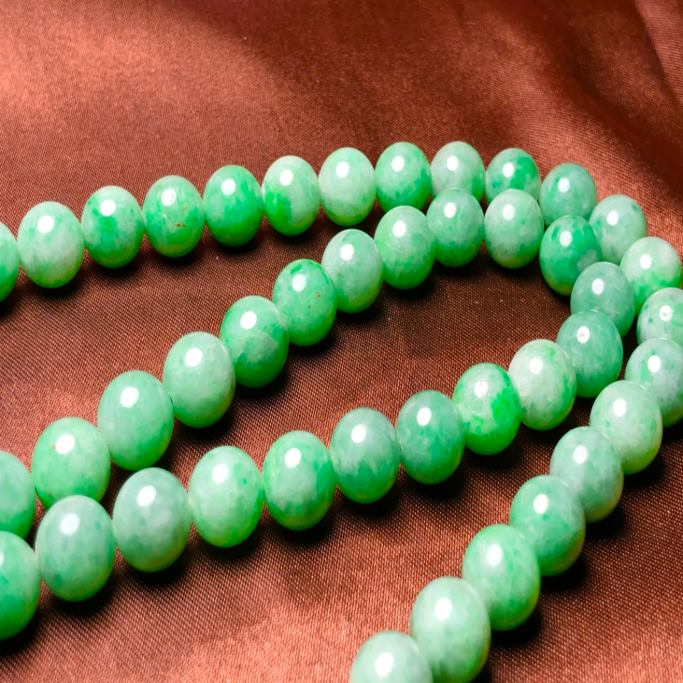 满绿翡翠珠链