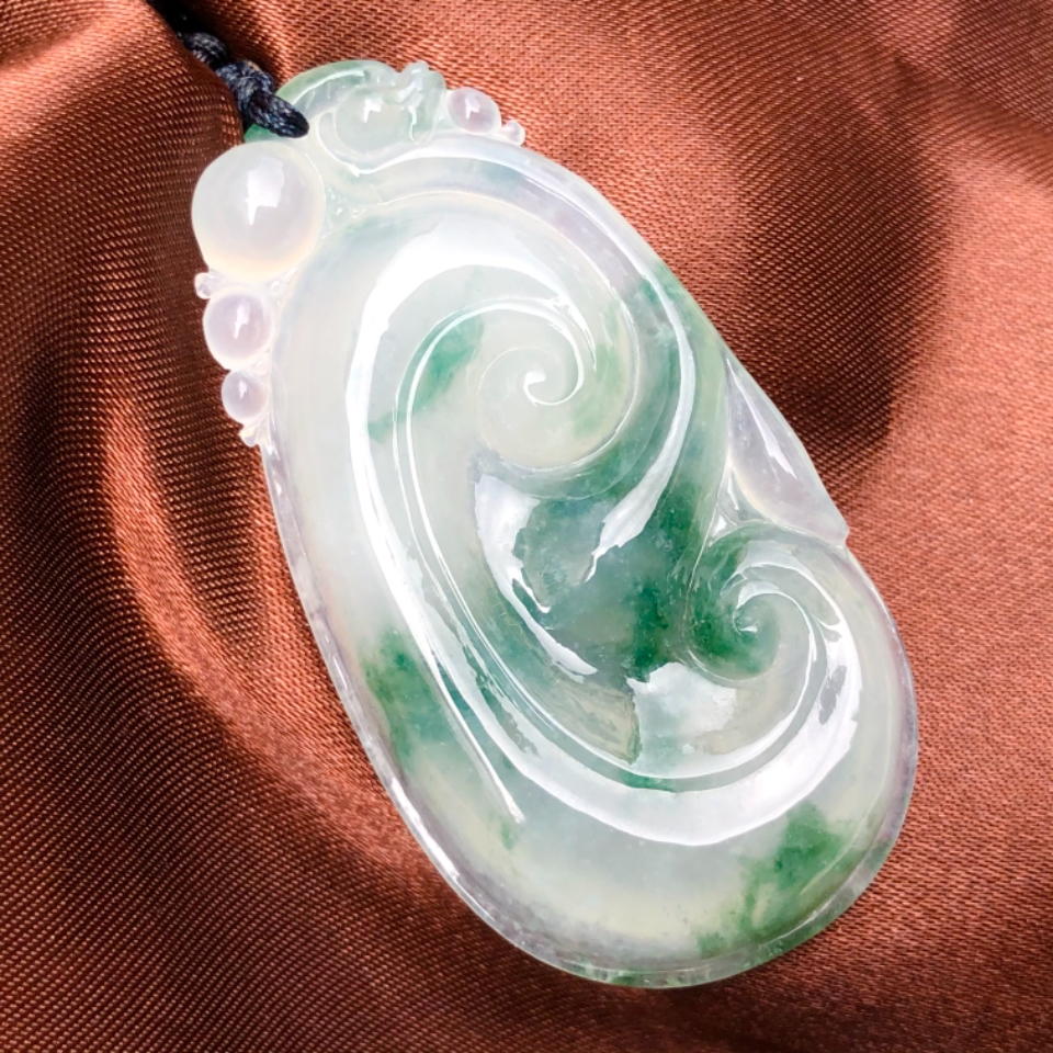 种水飘花如意吊坠