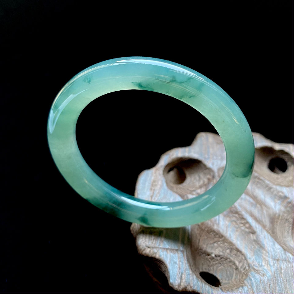 冰种飘蓝花圆条手镯（57.5mm）