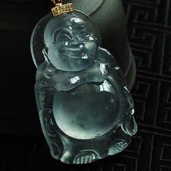 玻璃种强莹光缅甸翡翠玉佛挂件
