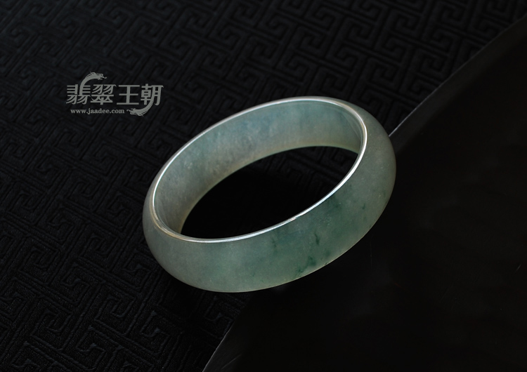 冰种飘花缅甸翡翠手镯（60.2）