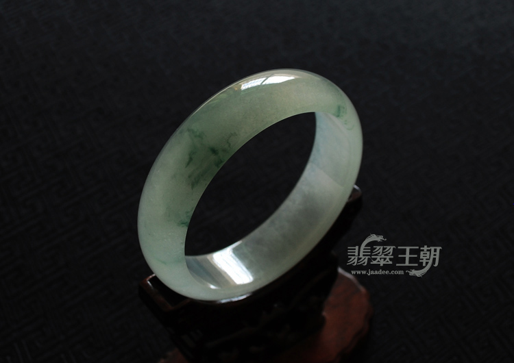 冰种飘花缅甸翡翠手镯（60.3）