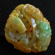 糯冰种黄加绿缅甸翡翠如意瑞兽手玩件