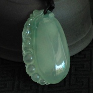 冰种飘花缅甸翡翠福瓜挂件