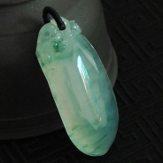 冰种飘花缅甸翡翠福瓜挂件