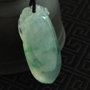 冰种飘花缅甸翡翠福瓜挂件