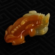 细糯种黄翡缅甸翡翠貔貅挂件