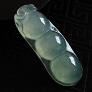 冰种晴水缅甸翡翠四季豆挂件
