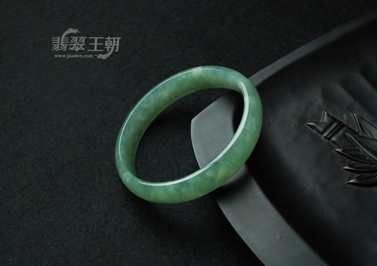 冰种蓝晴水缅甸翡翠手镯（57.6）