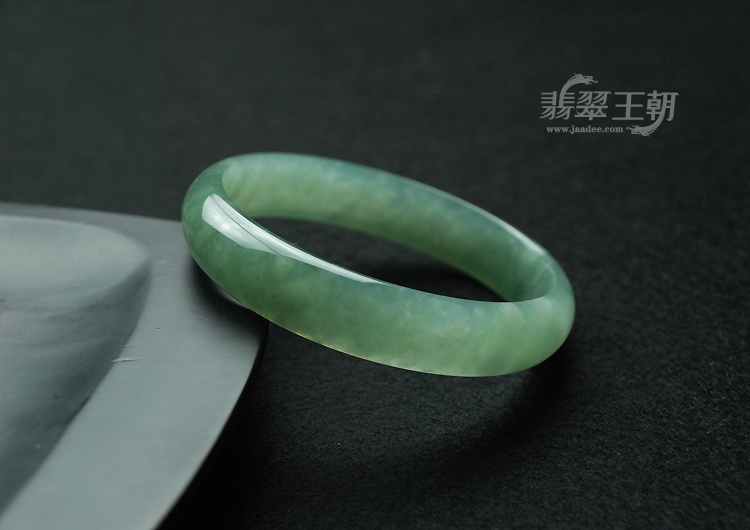 冰种蓝晴水缅甸翡翠手镯（57.6）