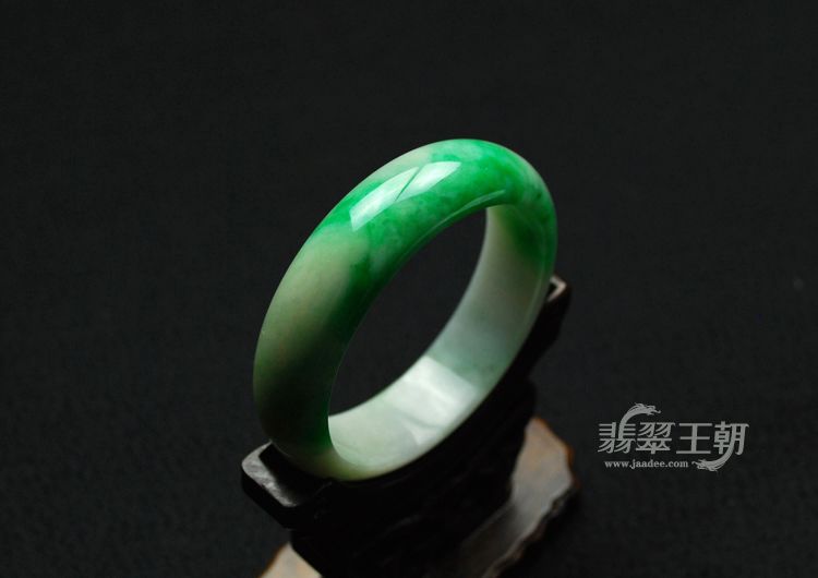 细糯种黄加绿缅甸翡翠手镯（54.4）