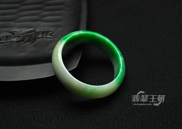 细糯种黄加绿缅甸翡翠手镯（54.4）