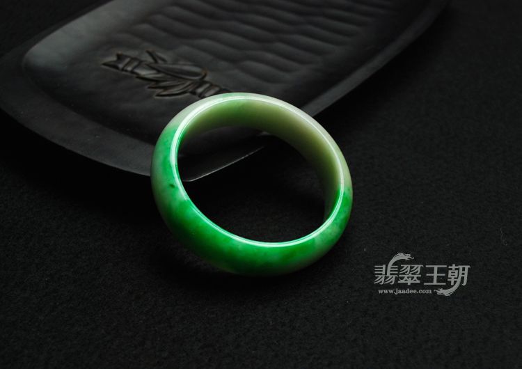 细糯种黄加绿缅甸翡翠手镯（54.4）