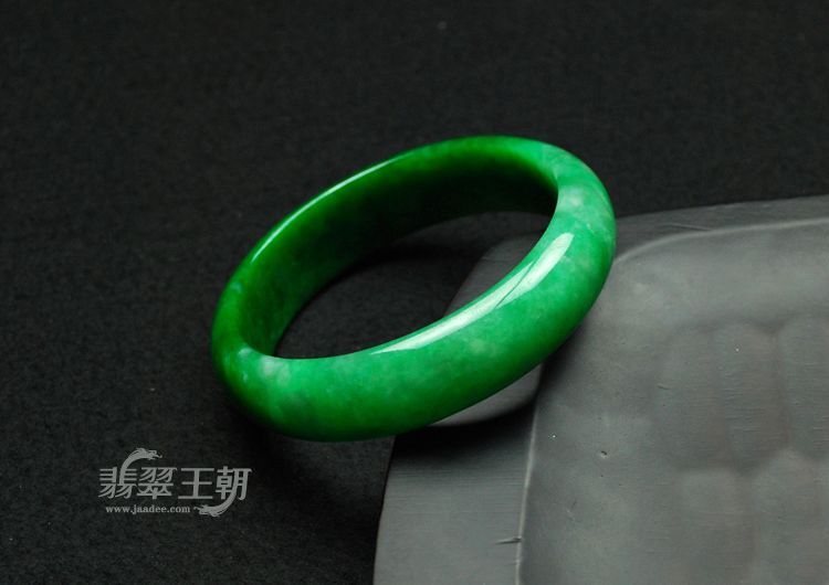 细糯种满绿缅甸翡翠手镯（55.3）