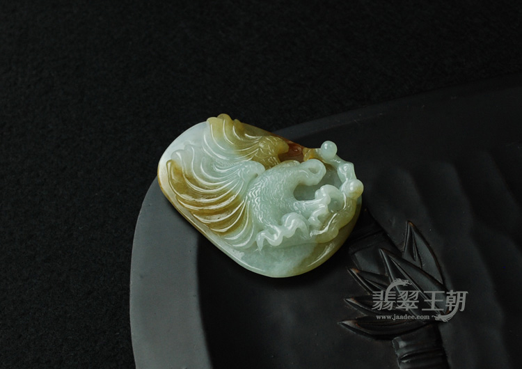 糯冰种黄翡缅甸翡翠“大展鸿图”挂件
