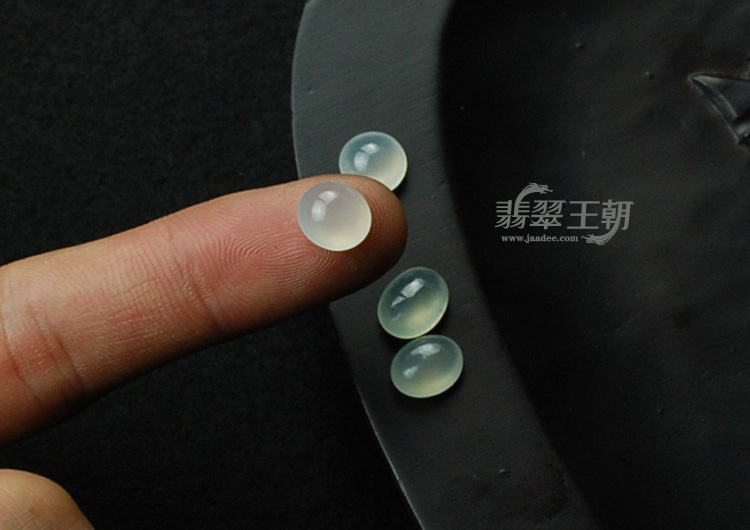 玻璃种缅甸翡翠戒面（单价）