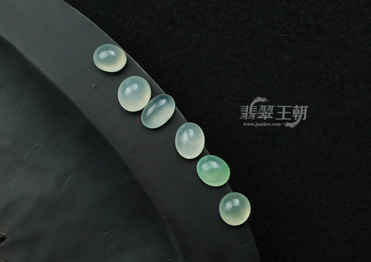 玻璃种晴水缅甸翡翠戒面(单价)