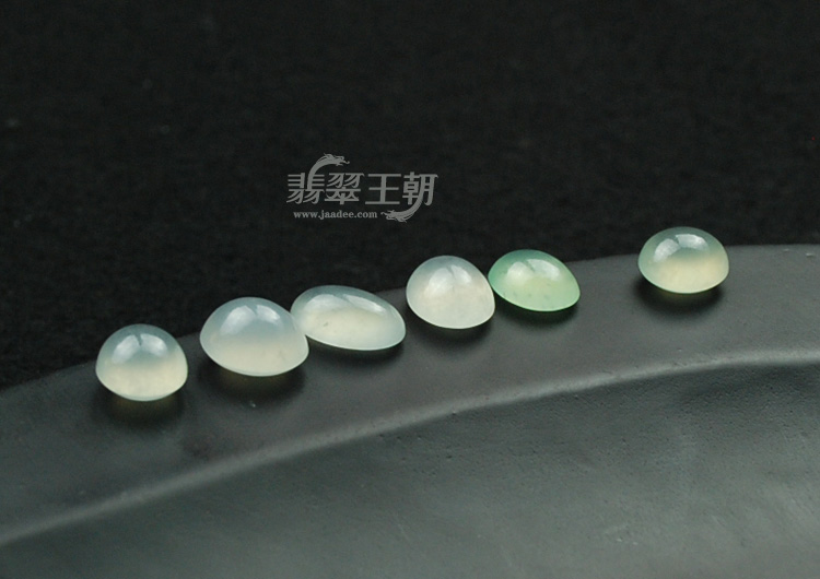 玻璃种晴水缅甸翡翠戒面(单价)
