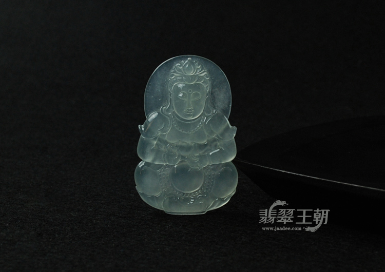 冰玻种缅甸翡翠观音挂件