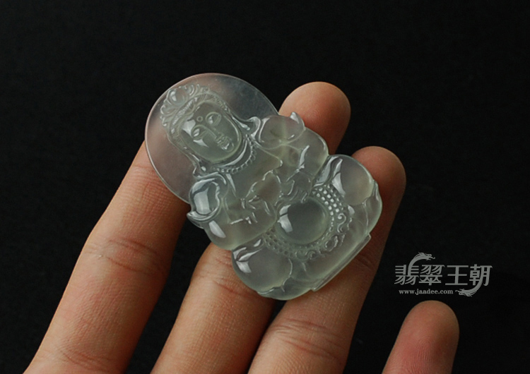 冰玻种缅甸翡翠观音挂件
