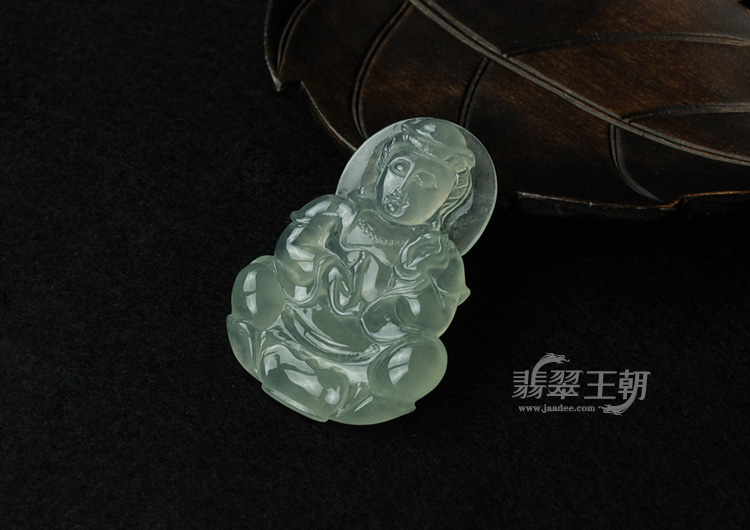 冰种缅甸翡翠观音挂件