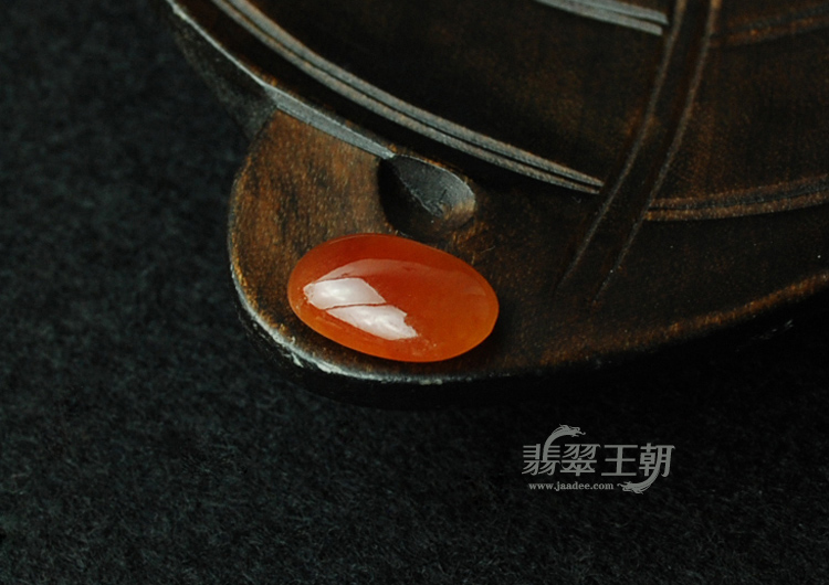 糯冰种红翡缅甸翡翠戒面