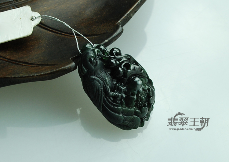 冰种墨翠缅甸翡翠鹦鹉挂件