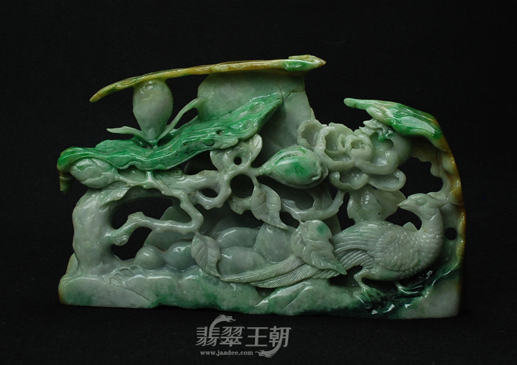 细糯种黄加绿缅甸翡翠“凤戏牡丹”摆件
