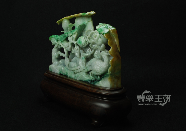 细糯种黄加绿缅甸翡翠“凤戏牡丹”摆件