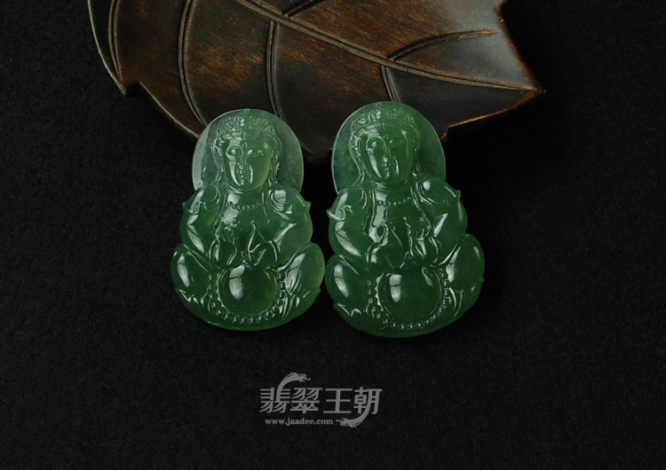 糯冰种晴水缅甸翡翠观音挂件（一对）