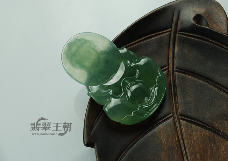 糯冰种晴水缅甸翡翠观音挂件（一对）