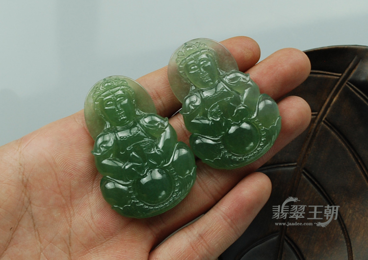 糯冰种晴水缅甸翡翠观音挂件（一对）