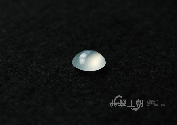 玻璃种缅甸翡翠戒面