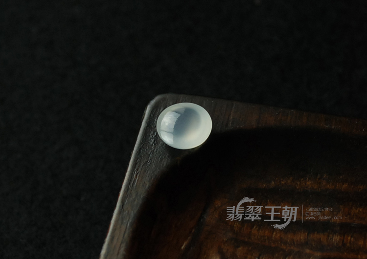 玻璃种缅甸翡翠戒面