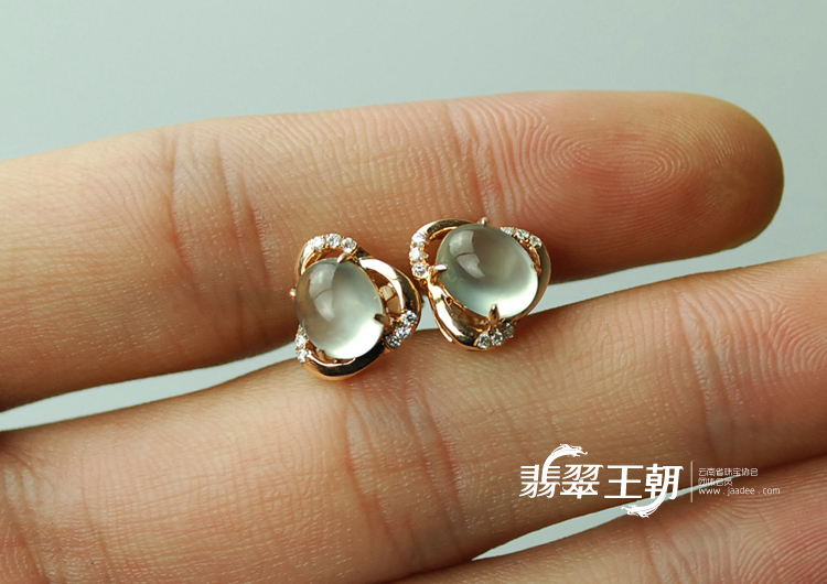 玻璃种缅甸翡翠包玫瑰金耳钉