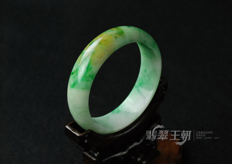 细糯种黄加绿缅甸翡翠手镯（56.1）