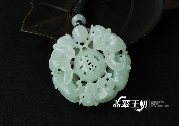 糯冰种淡紫罗兰缅甸翡翠“五福护主”貔貅挂件