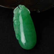 冰种阳绿缅甸翡翠福瓜挂件