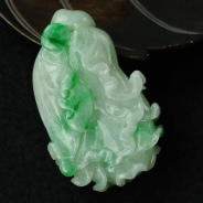 糯冰种翠色缅甸翡翠白菜挂件