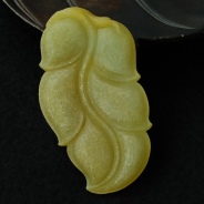 冰种黄翡缅甸翡翠叶子挂件（未抛光）