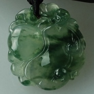 冰种飘花缅甸翡翠福寿如意挂件