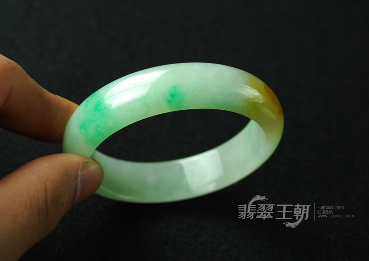 糯冰种黄加绿缅甸翡翠手镯（56.8）
