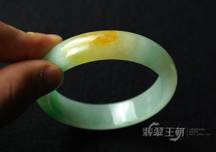 糯冰种黄加绿缅甸翡翠手镯（56.8）