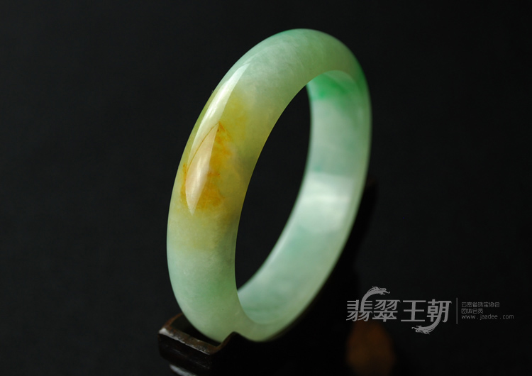 糯冰种黄加绿缅甸翡翠手镯（56.8）